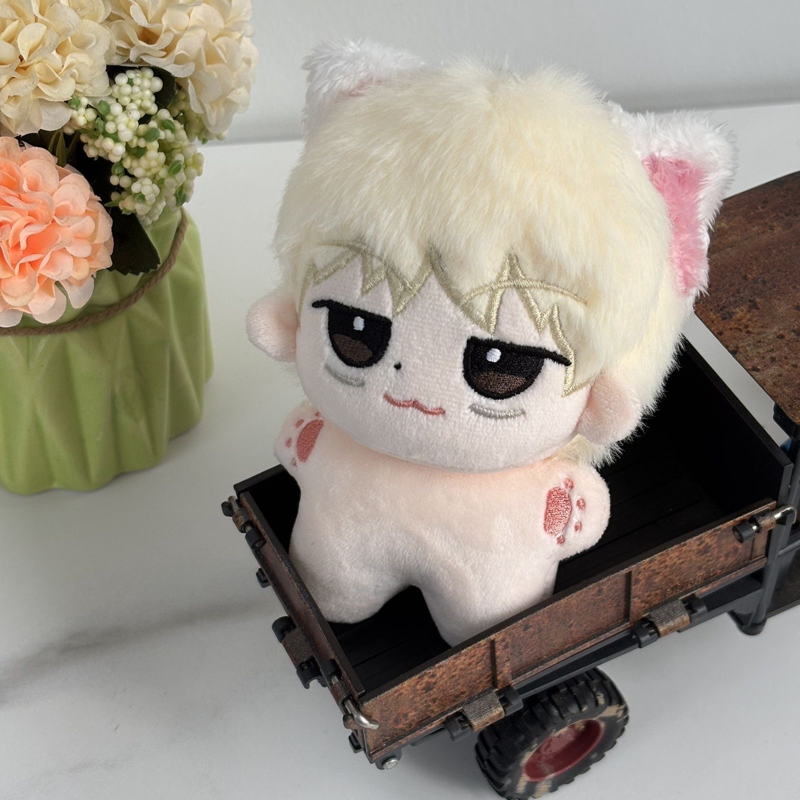 첫 출시: TOMORROWXTOGETHER 최수빈 캐릭 - Anime Merchandise Usa 리뷰 및 가격